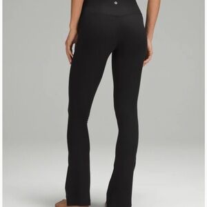 Lululemon mini flare ribbed high rise pant